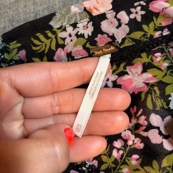 Hold On To Me Printed floral boho chic Top By Free People Size XS - Picture 6 of 13